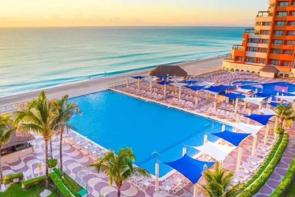 Looking for the Best All-Inclusive Resort in Cancun for Families? Discover Crown Paradise Club Cancun