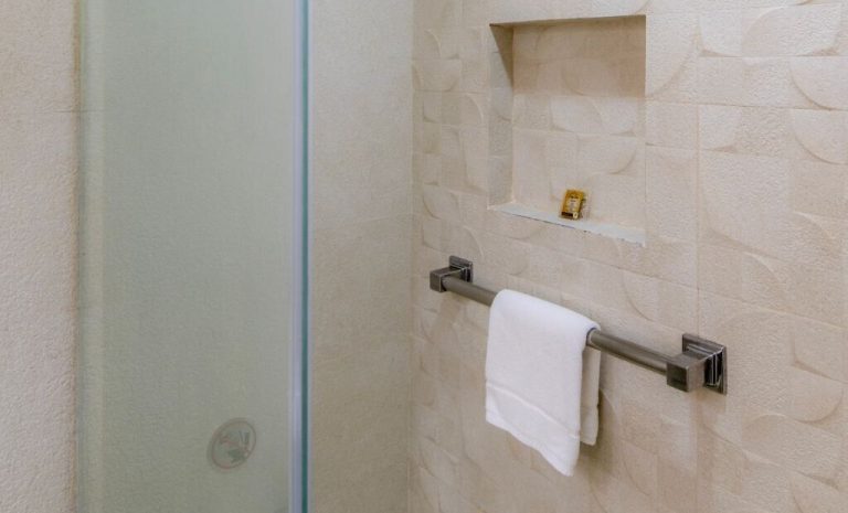 estandar-2-camas-dobles-4